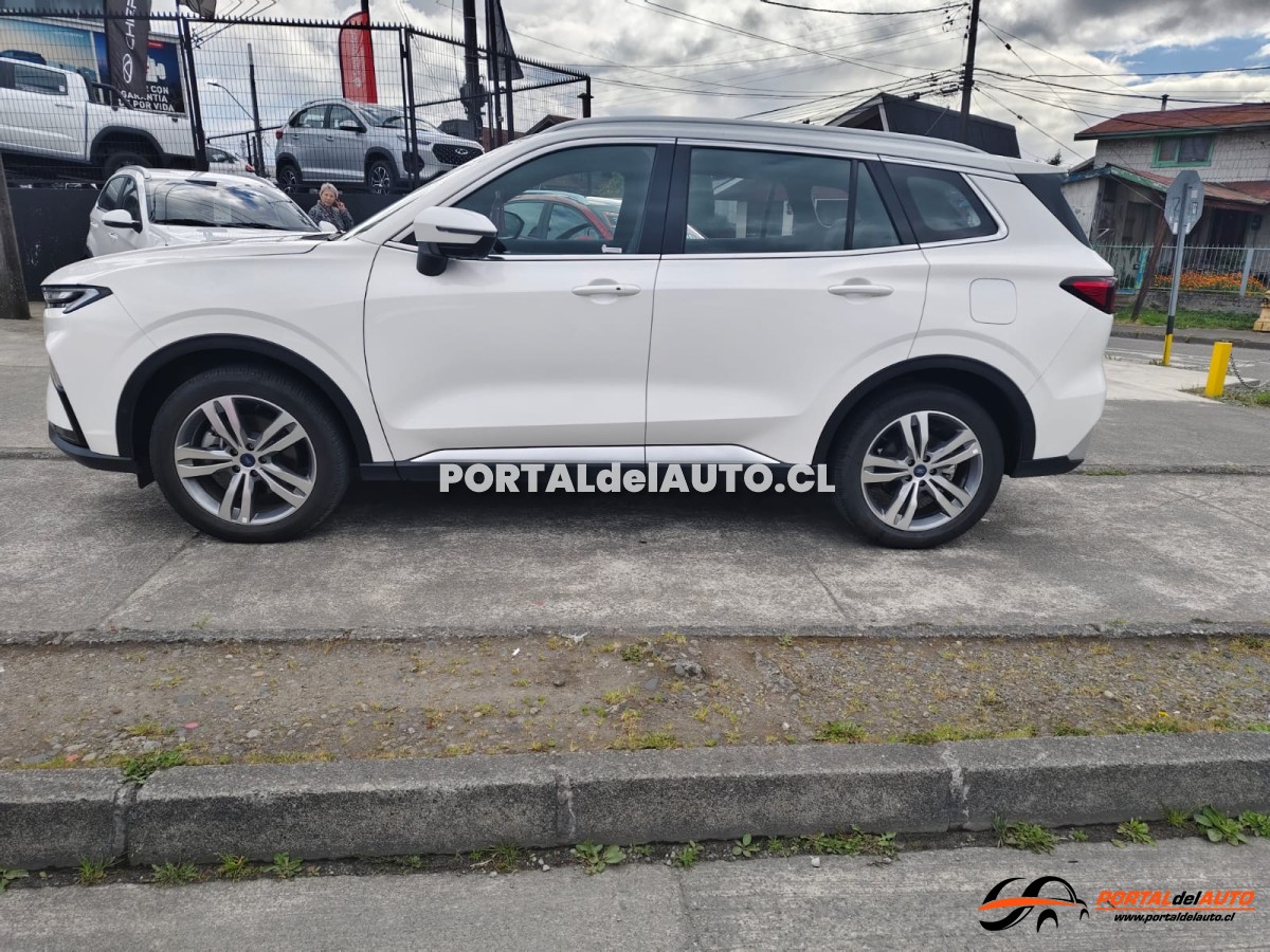 Portal del Auto | FORD TERRITORY TITANIUM AT 2024