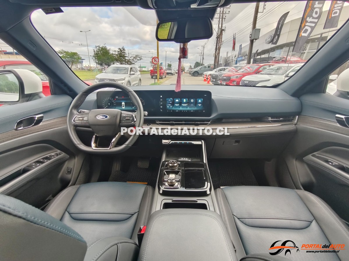 Portal del Auto | FORD TERRITORY TITANIUM AT 2024
